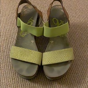 Otbt green sandals